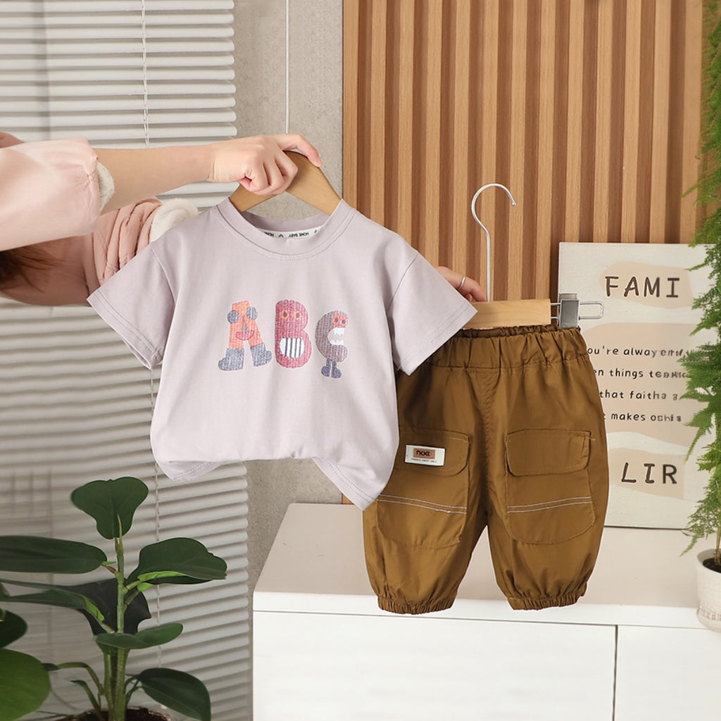 Boys Grey Printed T-shirt with Brown Trousers Set Sets Grey 1-2 Y