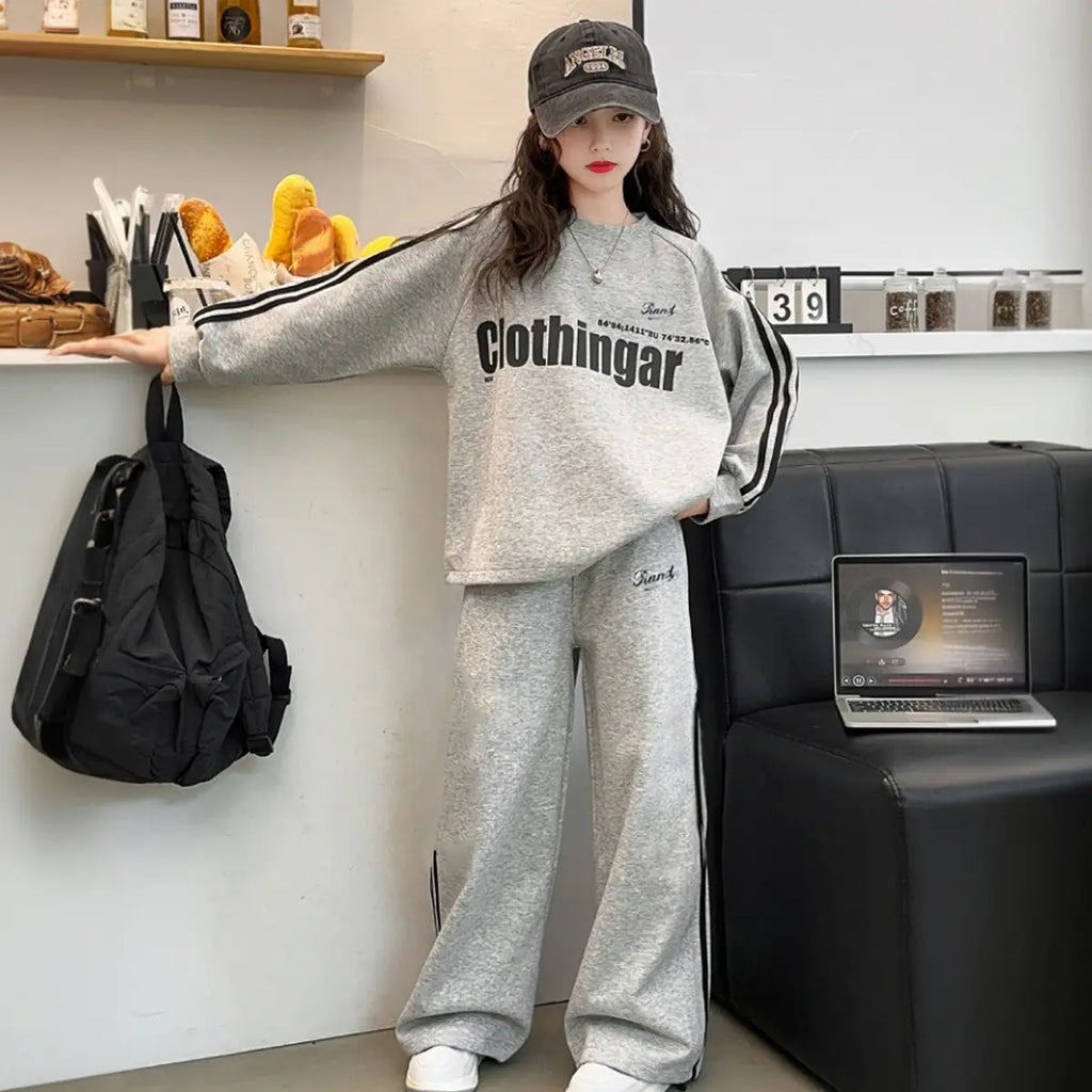 Girls Grey Typographic Printed Sweatshirt With Wide Leg Pant Sets Sets Grey 5-6 Y