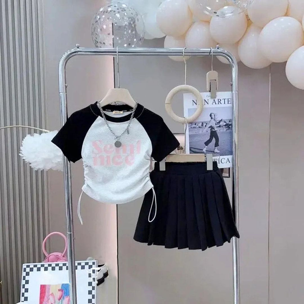 Girls Raglan Sleeve Printed Top With Pleated Skirt 2 pc. Sets Black 4-5 Y 