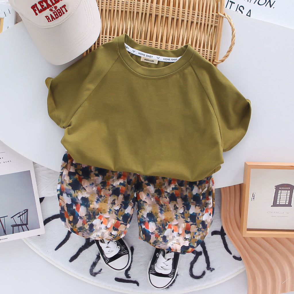 Boys Green Raglan Sleeves T-Shirt With Abstract Printed Shorts Set 2 pc. Sets Green 1-2 Y