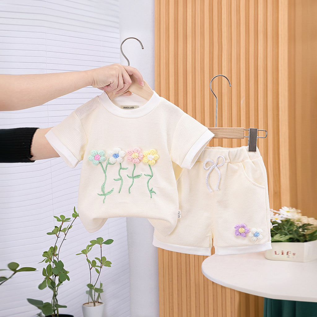 Girls Apricot Flower Appliqued Short Sleeves Top With Shorts Set 2 pc. Sets Apricot 1-2 Y