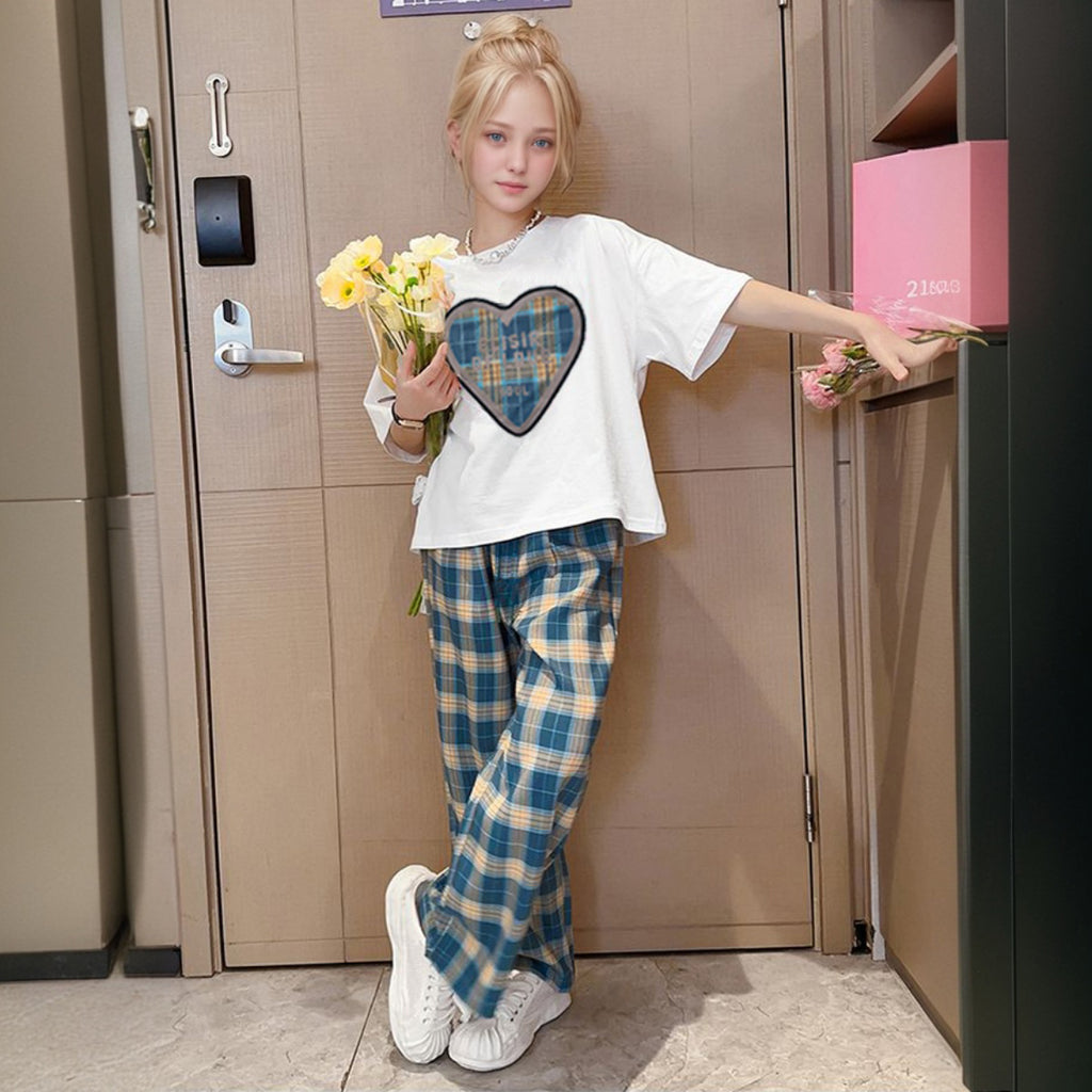 Girls White Heart Patched Summer T-Shirt With Checked Pants Set 2 pc. Sets White 5-6 Y