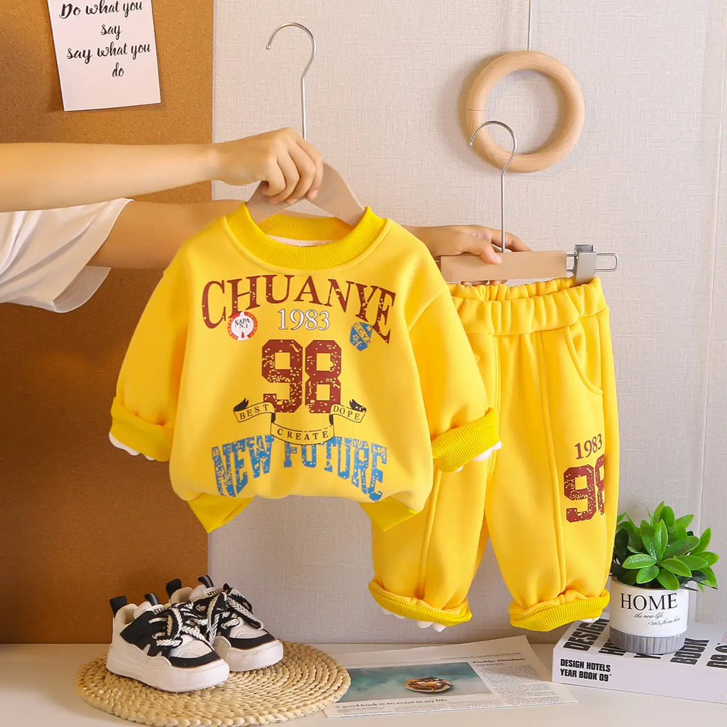 Boys Yellow Alphanumeric Printed sweatshirt With Jogger Sets Sets Yellow 1-2 Y