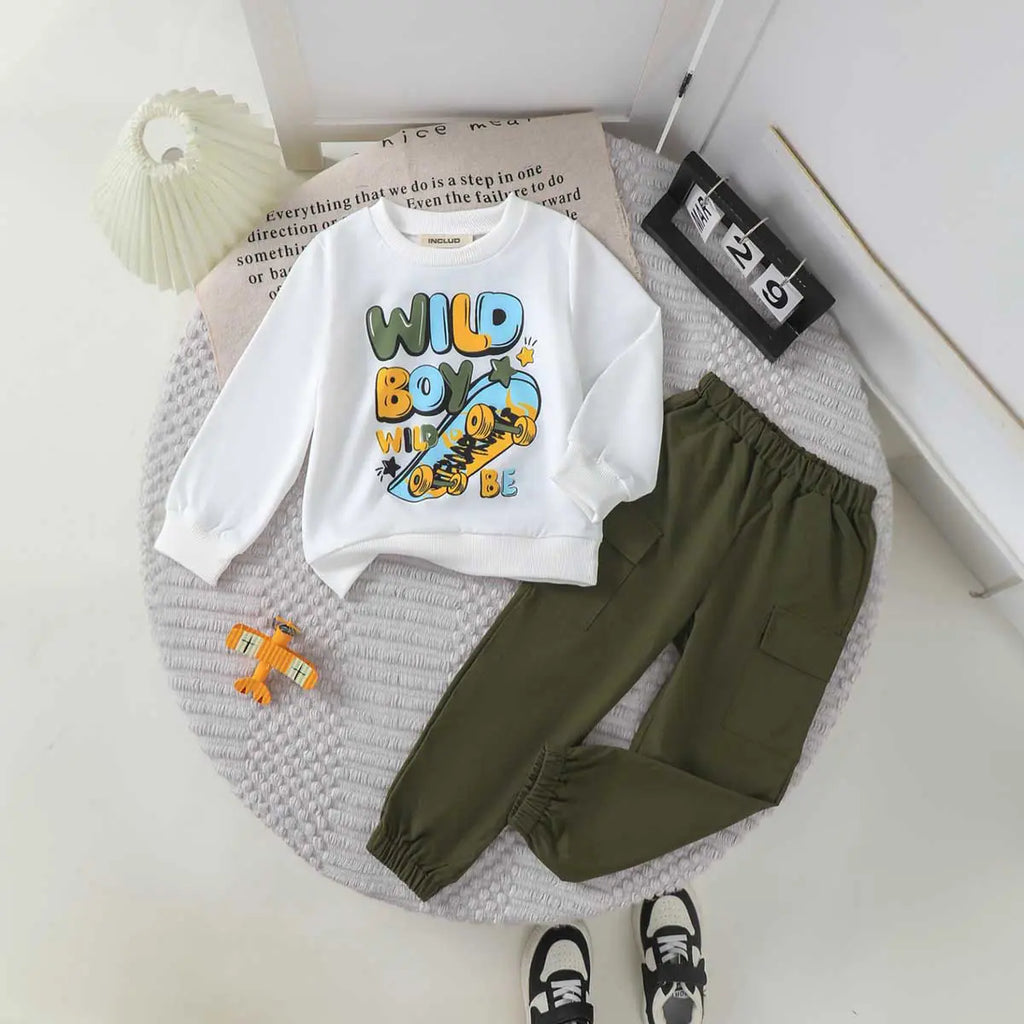 Boys White Typographic Printed Sweatshirt With Cargo Jogger Sets Sets White 3-4 Y
