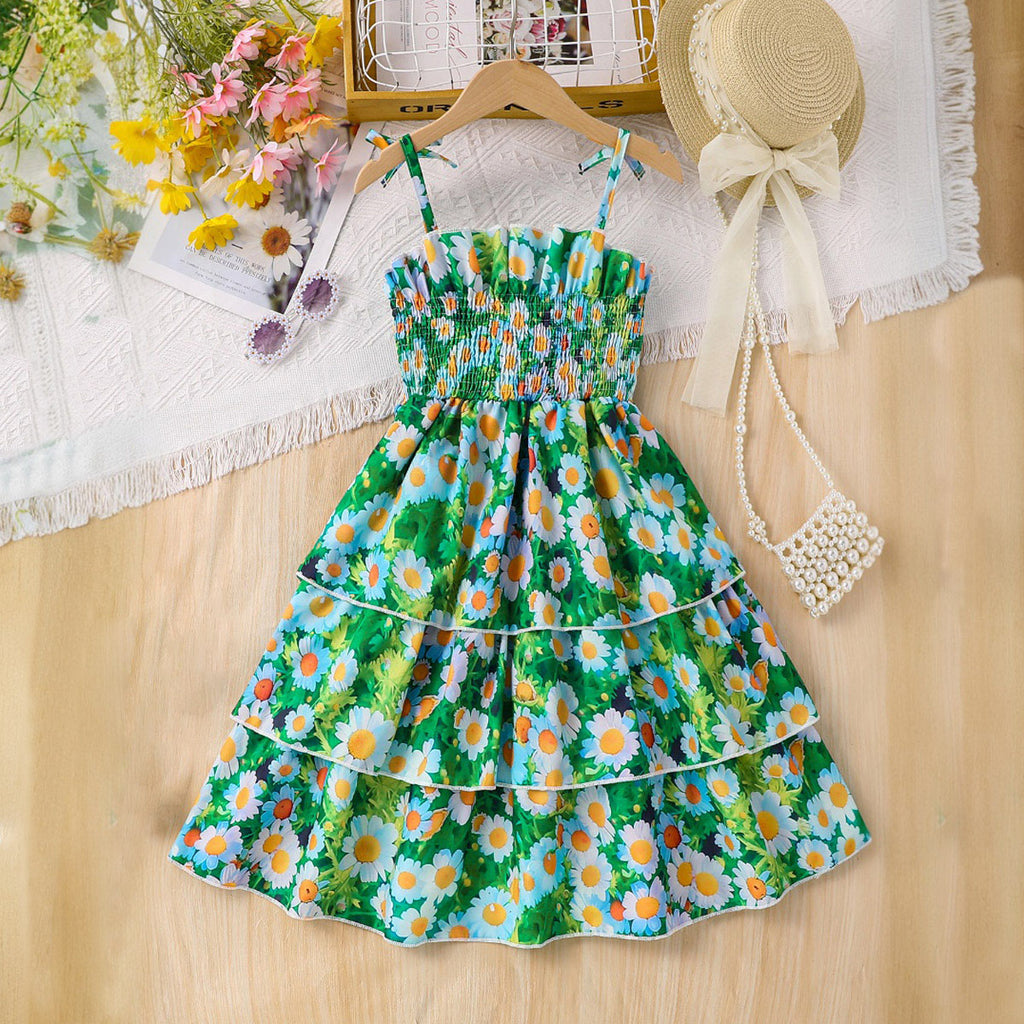 Girls Green Floral Printed Sleeveless Smocked Fit And Flared Dress Casual Dresses Green 3-4 Y