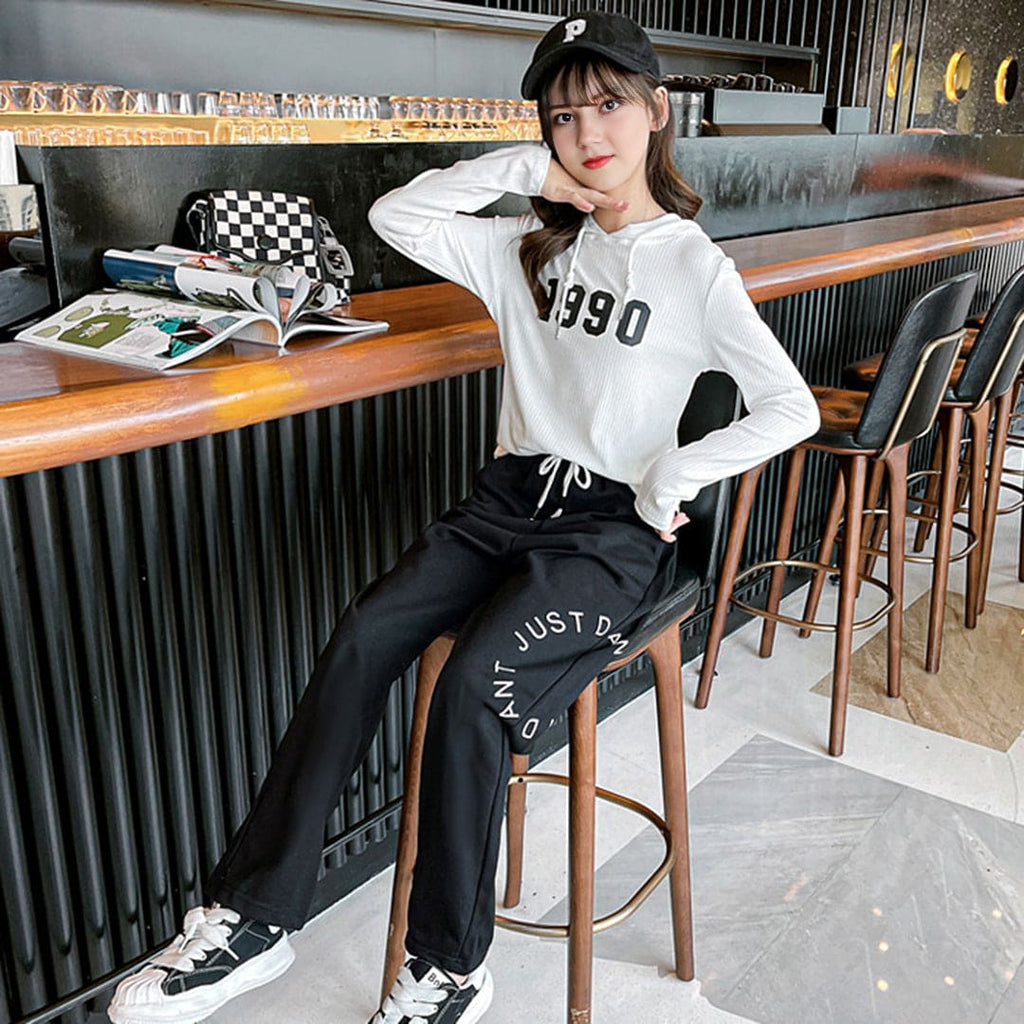 Girls Black Printed Hoodie with Sweatpants Set Sets Black 3-4 Y 