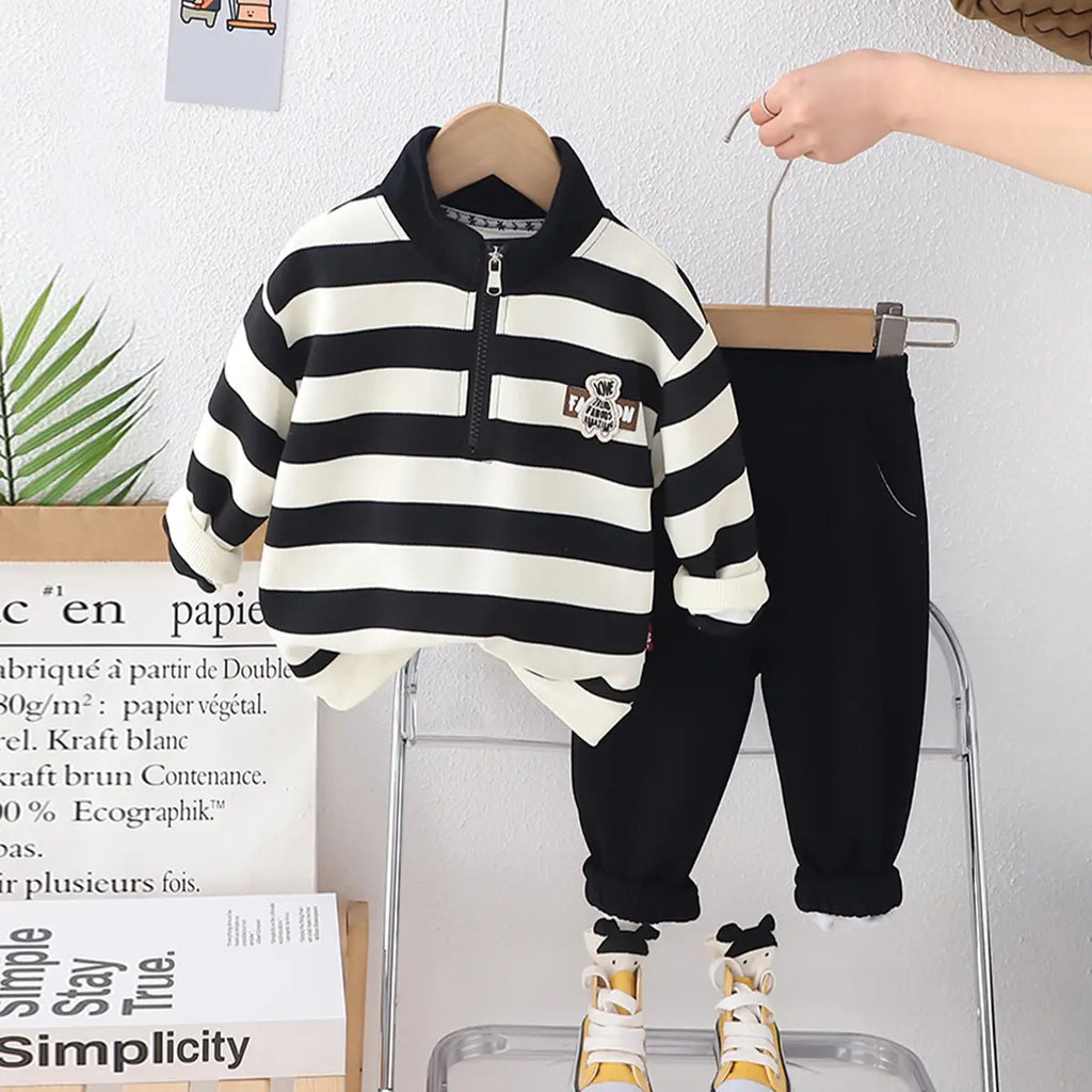 Boys Black Stripes Hal Zipper Sweatshirt With Jogger Sets Sets Black 1-2 Y