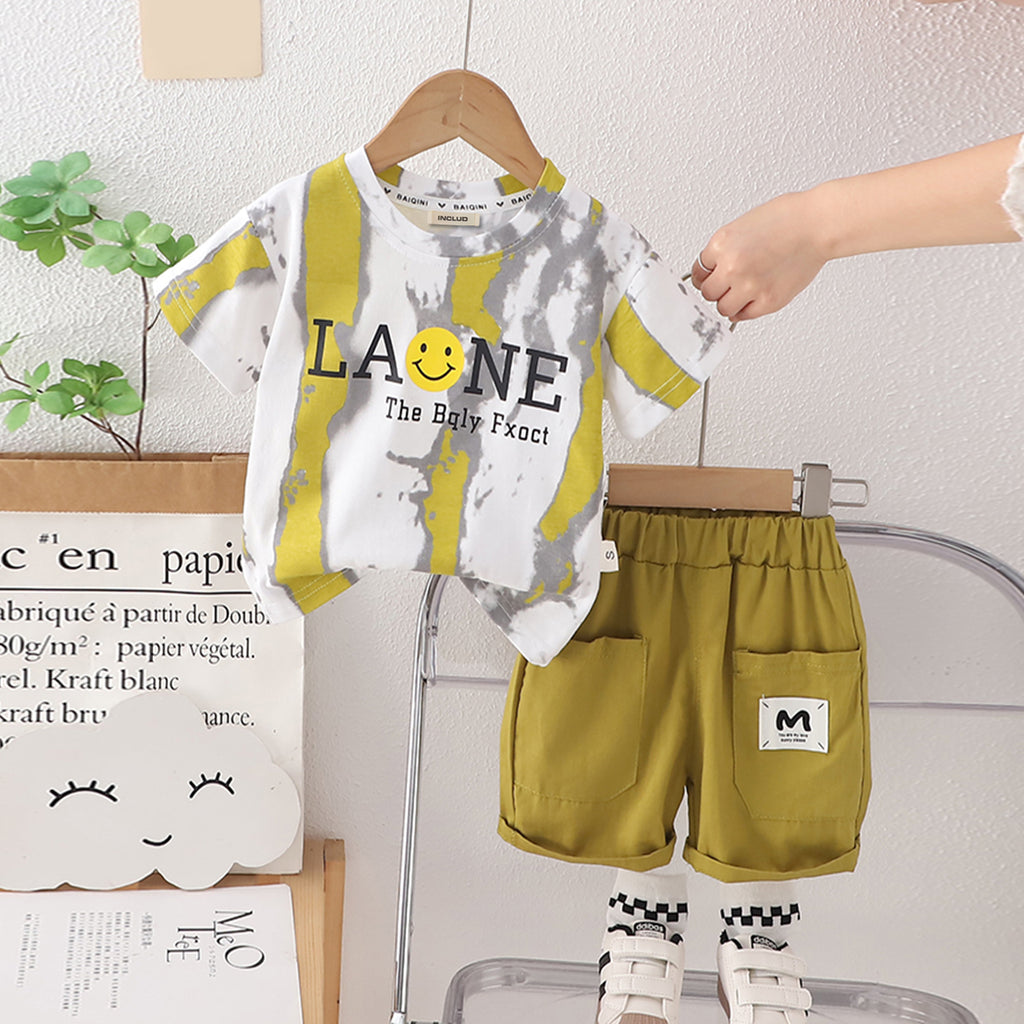 Boys Smiley Printed T-Shirt With Green Shorts Set 2 pc. Sets